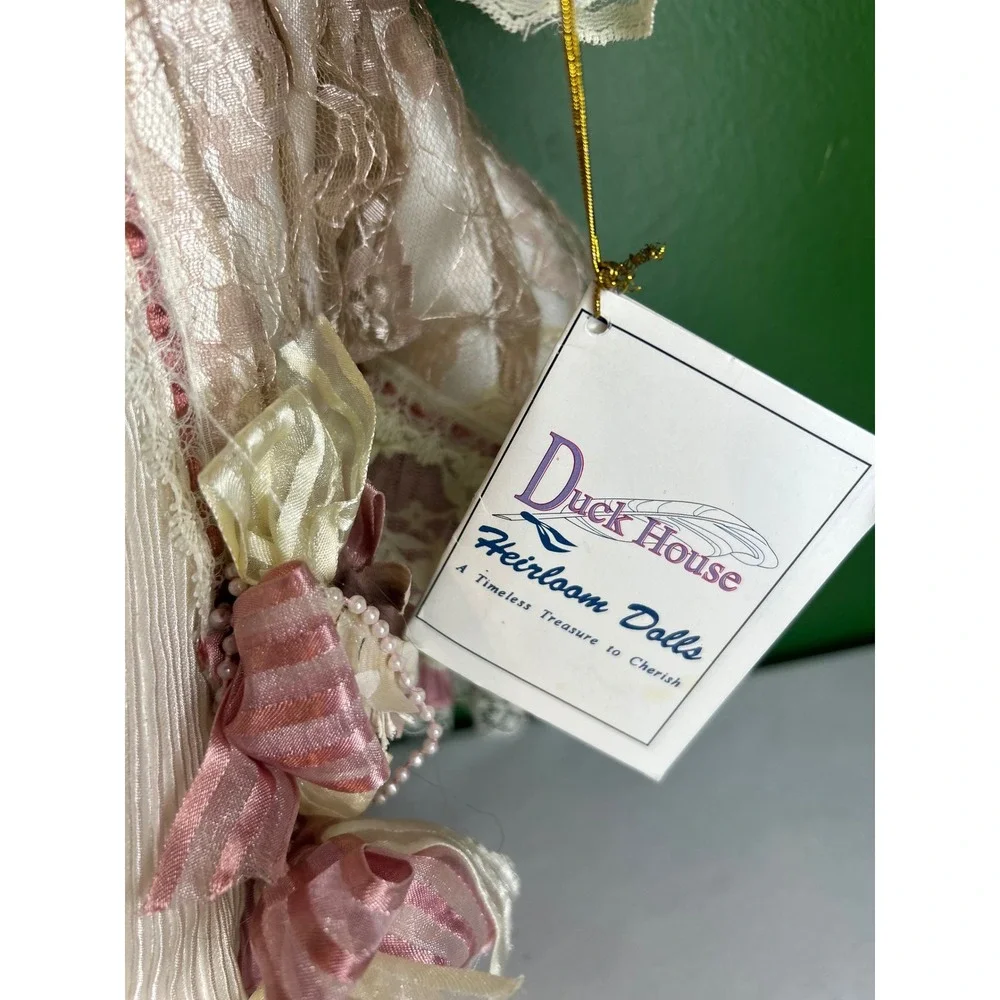 Duck House Heirloom Dolls Porcelain Doll Pink Lace Victorian Gown 2001 Nita Tag